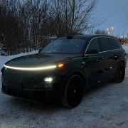 Бронирование автомобиля Lixiang в глянцевую полиуретановую пленку